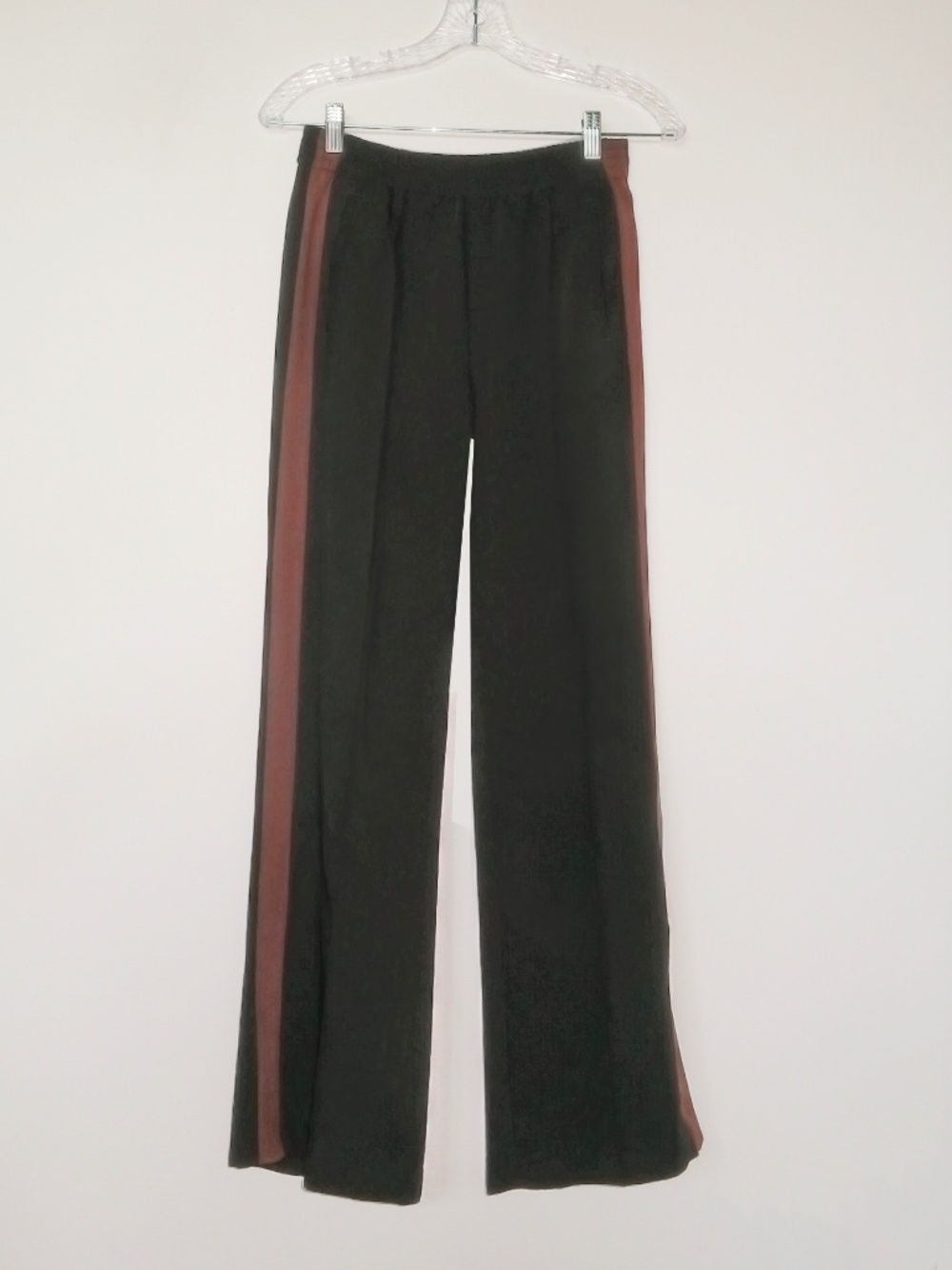 Madewell Pull-on Bootcut Track Pants in Jet Black. Size: XXS
